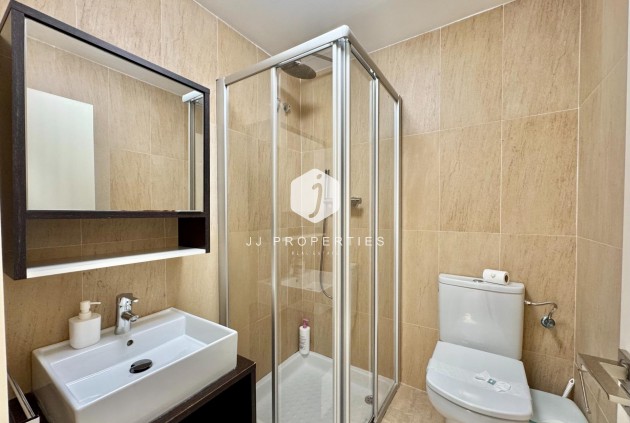 Resale - Apartment / flat -
Torrevieja - Estacion de autobuses