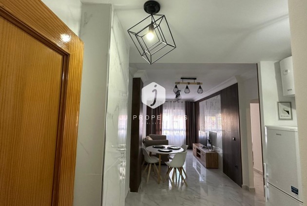 Resale - Apartment / flat -
Torrevieja