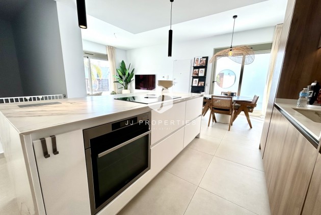 Resale - Villa -
San Miguel de Salinas - Inland