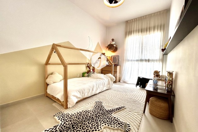 Resale - Villa -
San Miguel de Salinas - Inland