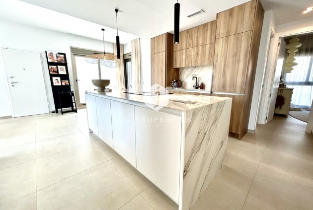 Resale - Villa -
San Miguel de Salinas - Inland