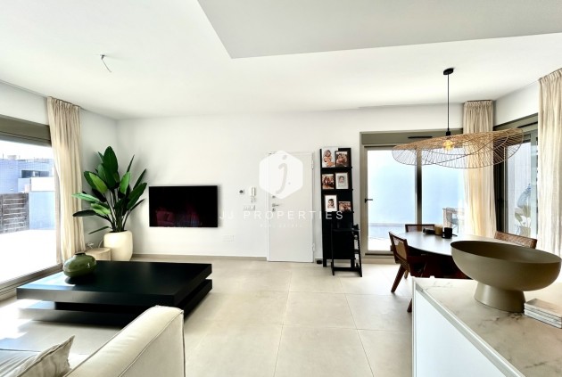 Resale - Villa -
San Miguel de Salinas - Inland