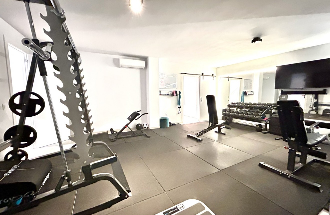 Resale - Villa -
San Miguel de Salinas - Inland