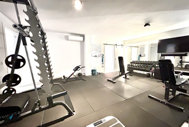 Resale - Villa -
San Miguel de Salinas - Inland