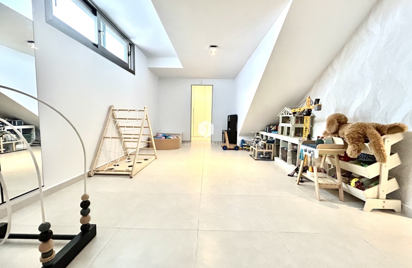 Resale - Villa -
San Miguel de Salinas - Inland