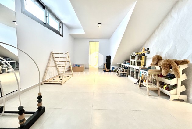 Resale - Villa -
San Miguel de Salinas - Inland