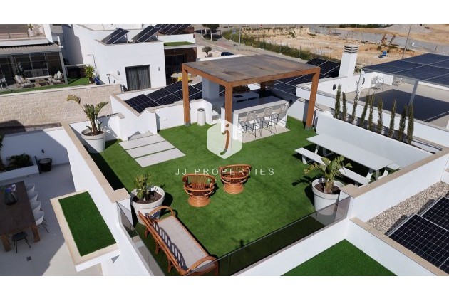 Resale - Villa -
San Miguel de Salinas - Inland