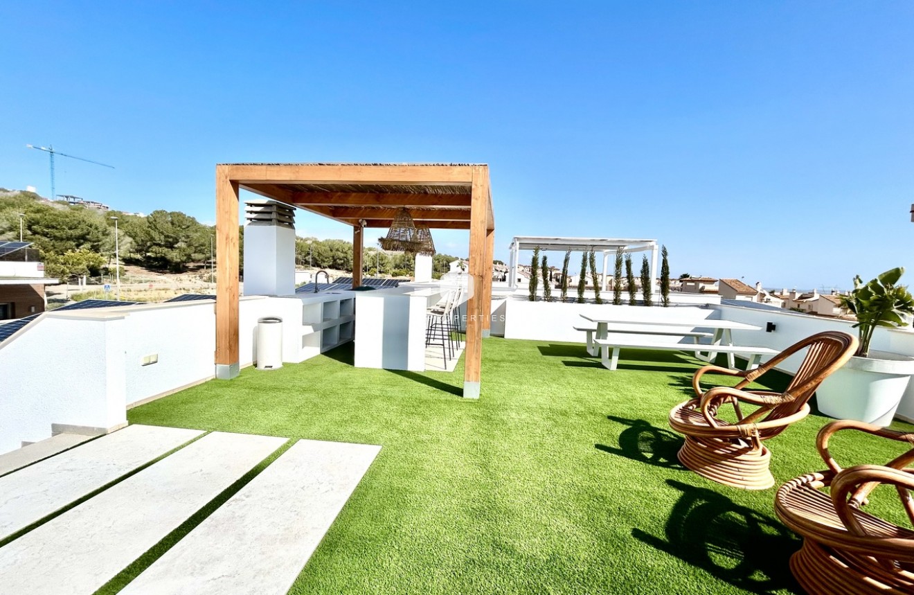 Resale - Villa -
San Miguel de Salinas - Inland