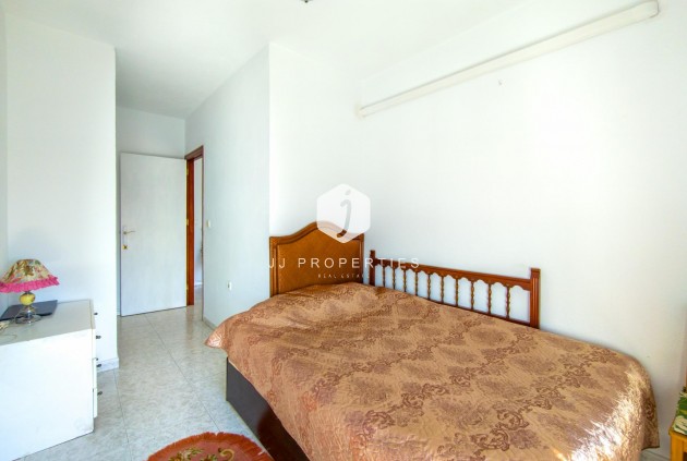 Aus zweiter Hand - Wohnung -
Torrevieja - Estacion de autobuses