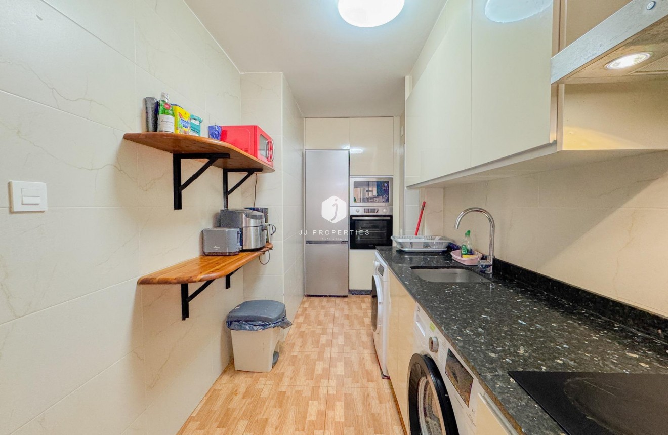 Resale - Apartment / flat -
Torrevieja - La Mata Pueblo