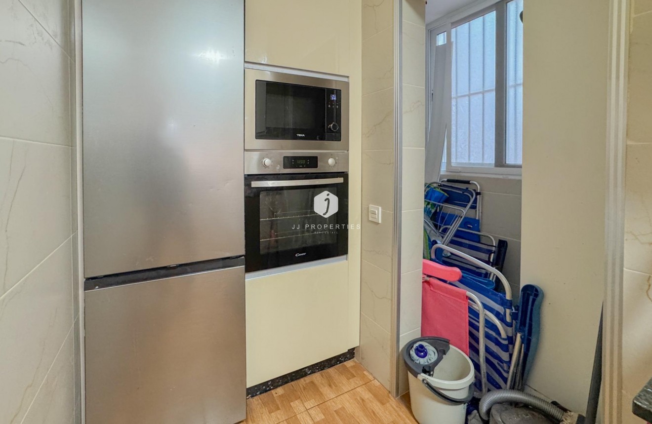 Resale - Apartment / flat -
Torrevieja - La Mata Pueblo