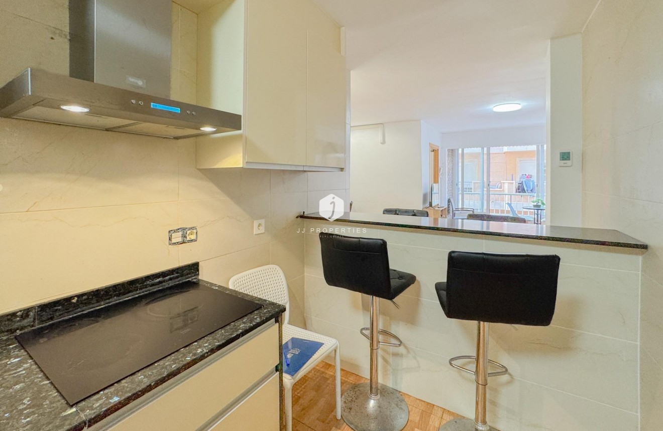 Resale - Apartment / flat -
Torrevieja - La Mata Pueblo