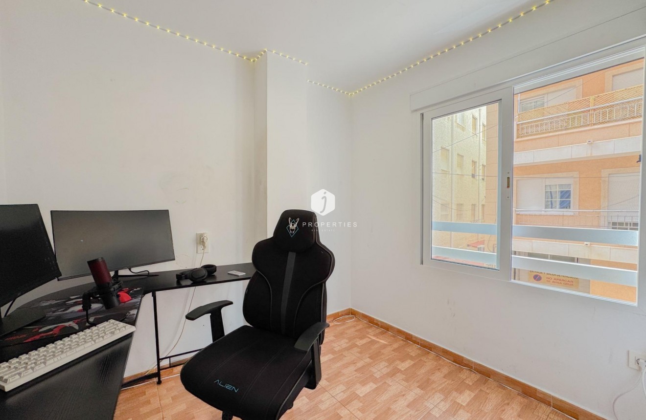 Resale - Apartment / flat -
Torrevieja - La Mata Pueblo