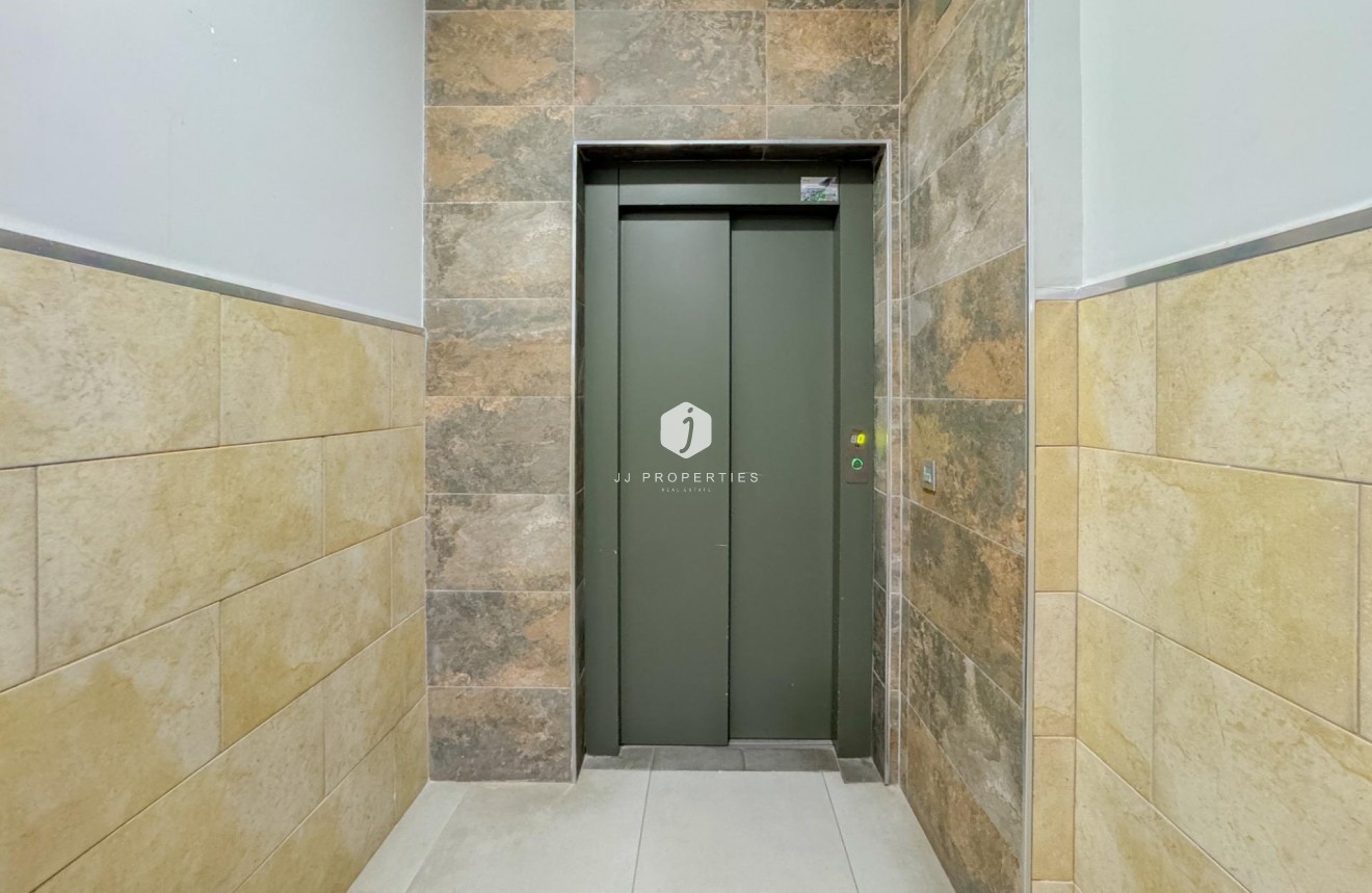 Resale - Apartment / flat -
Torrevieja - La Mata Pueblo