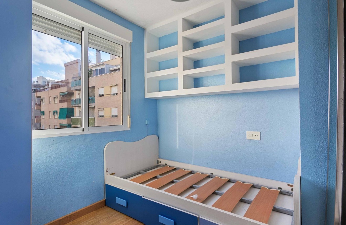 Segunda mano - Apartamento / piso -
Torrevieja - Acequion