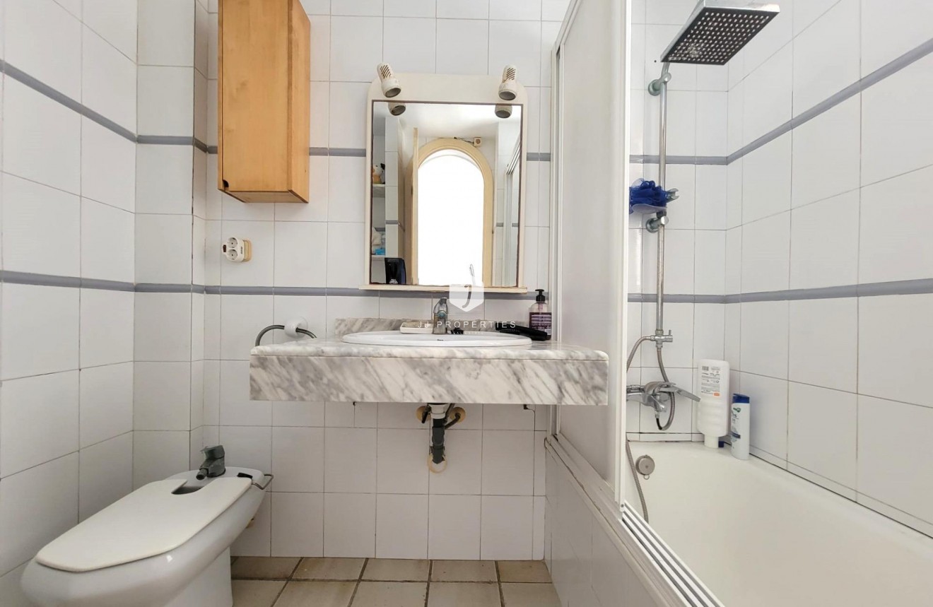 D'occasion - Attique -
Torrevieja - Playa De La Mata