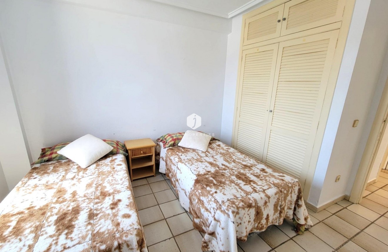 D'occasion - Attique -
Torrevieja - Playa De La Mata