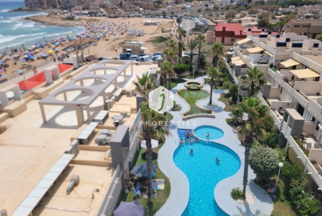 D'occasion - Attique -
Torrevieja - Playa De La Mata