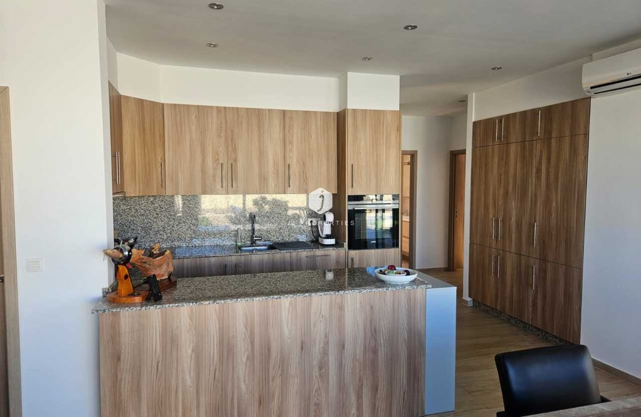 Tweedehands - Villa -
Torrevieja - Costa Blanca