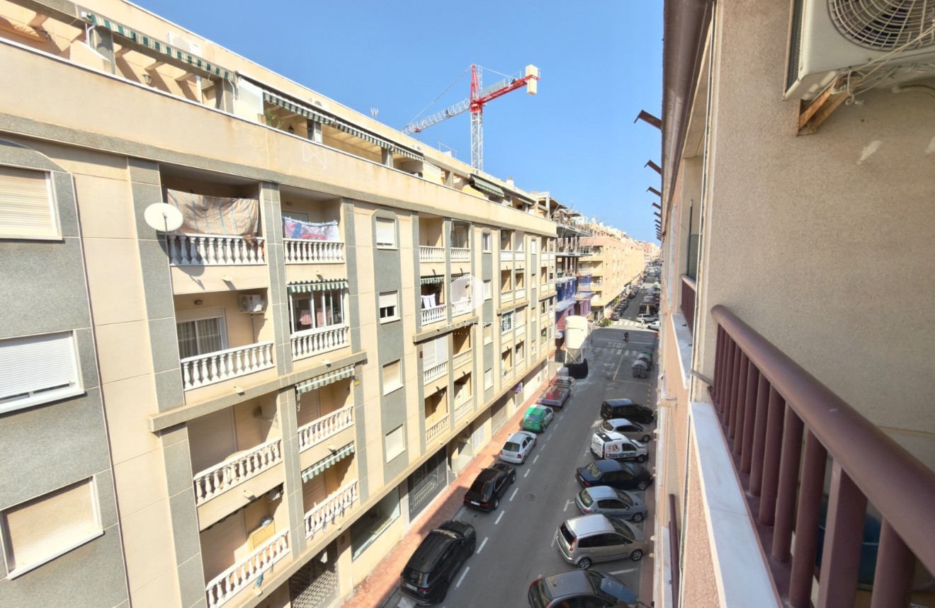 Resale - Apartment / flat -
Torrevieja - Parque las naciones