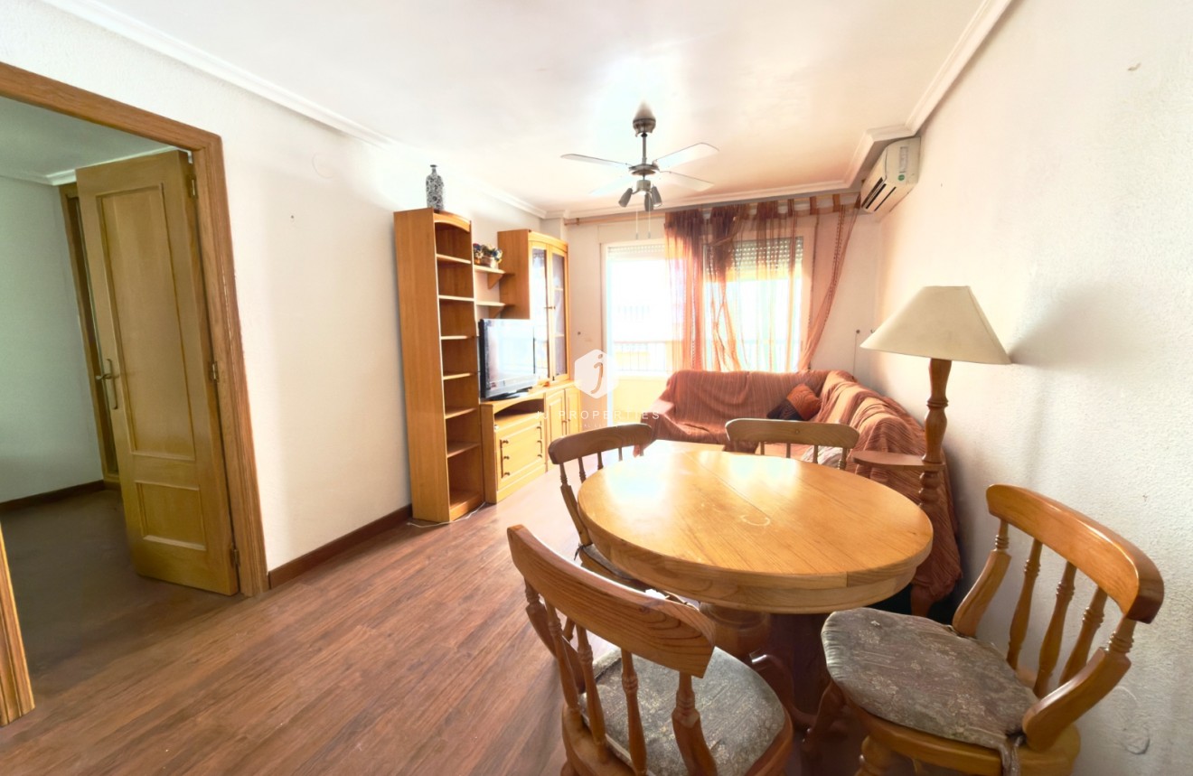 Resale - Apartment / flat -
Torrevieja - Parque las naciones