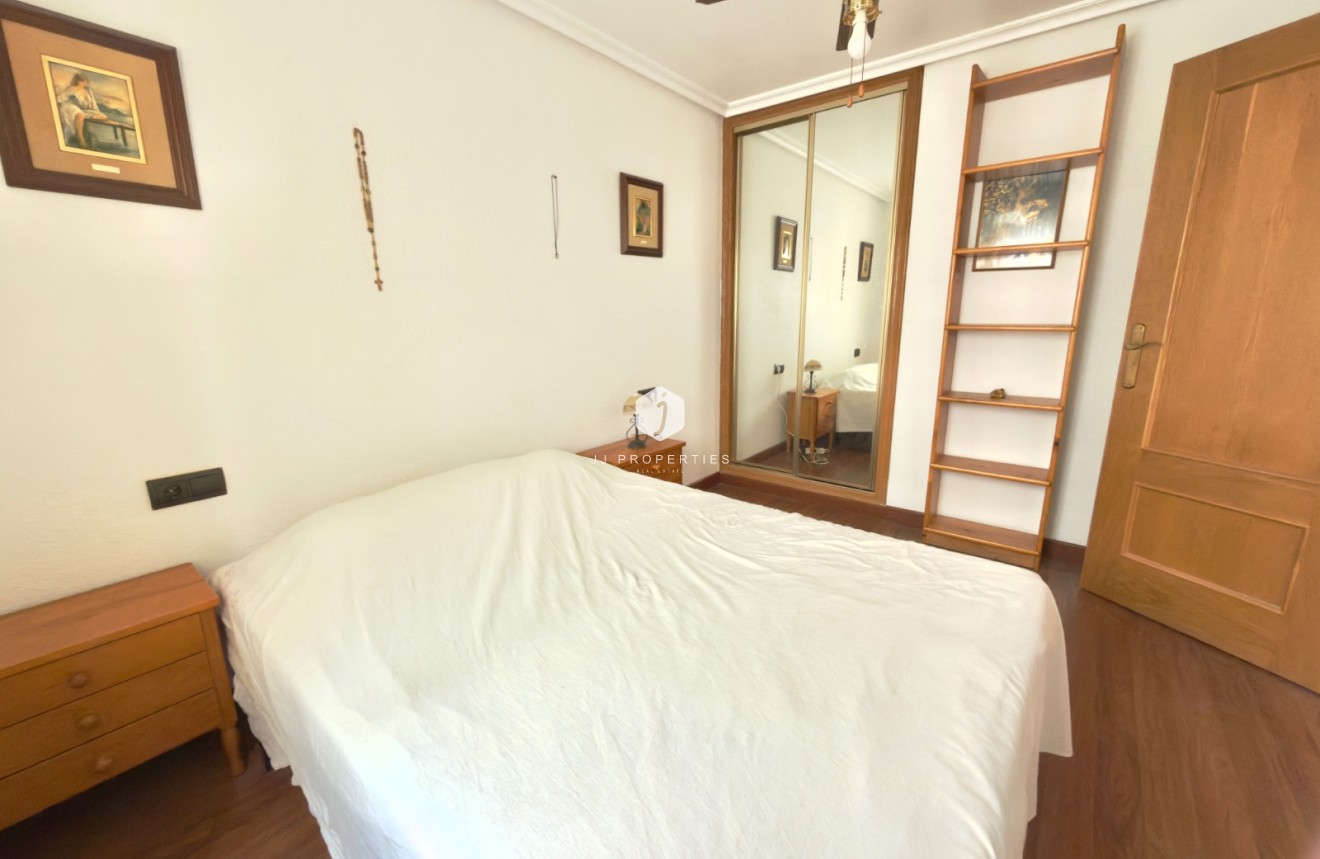 Resale - Apartment / flat -
Torrevieja - Parque las naciones