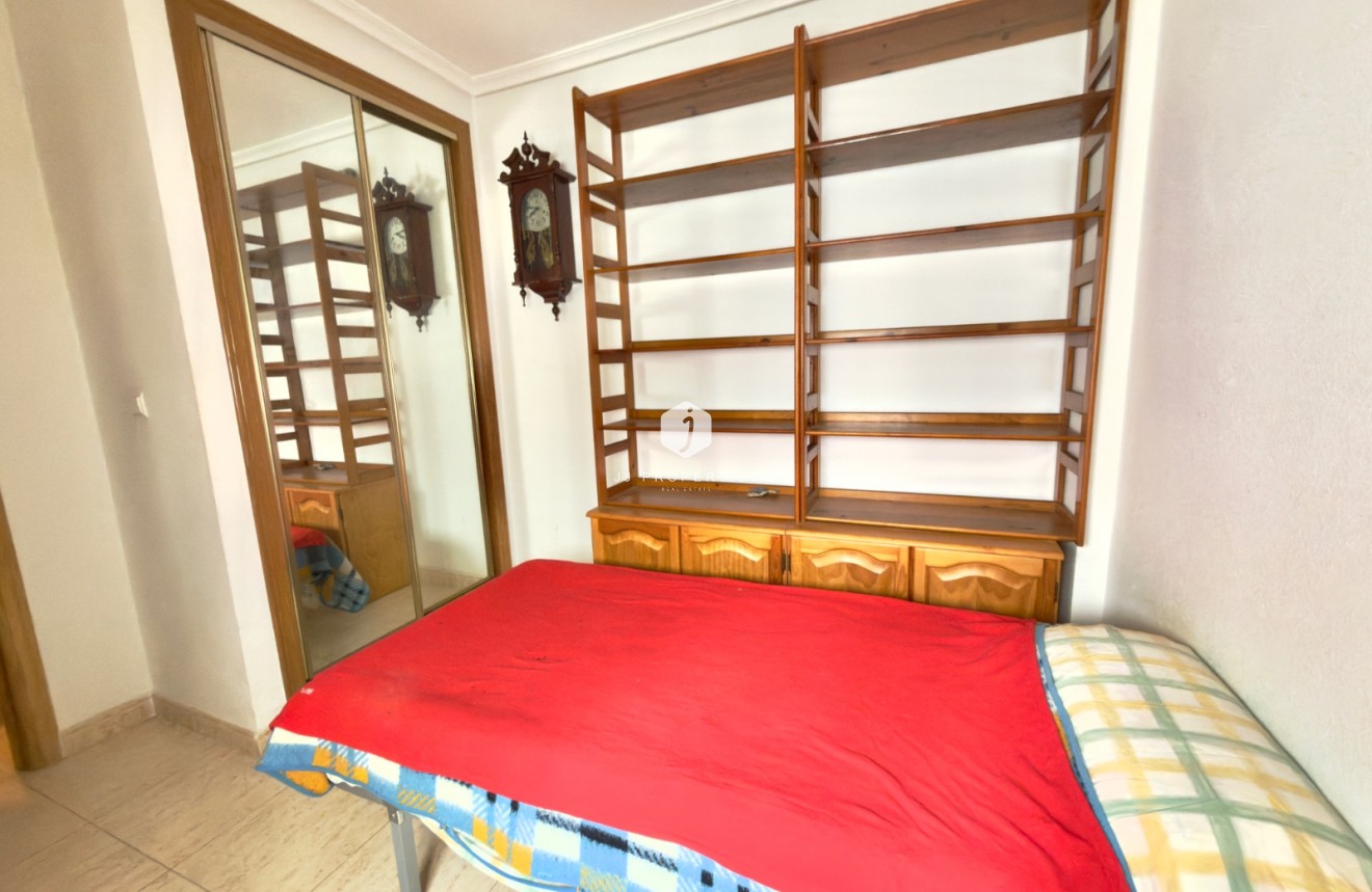 Resale - Apartment / flat -
Torrevieja - Parque las naciones