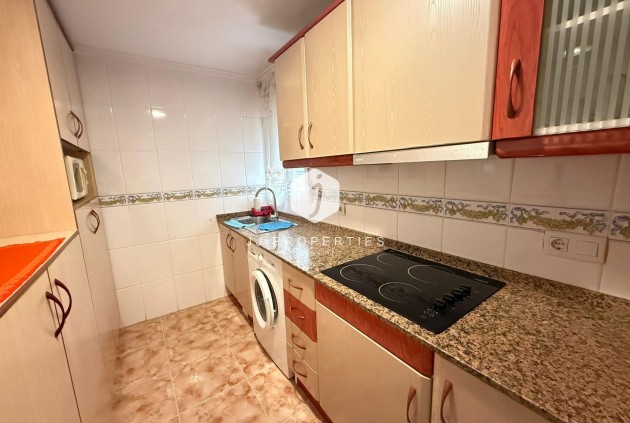 Resale - Apartment / flat -
Torrevieja - Playa del Cura