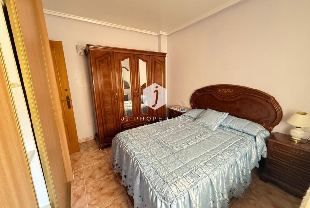Resale - Apartment / flat -
Torrevieja - Playa del Cura