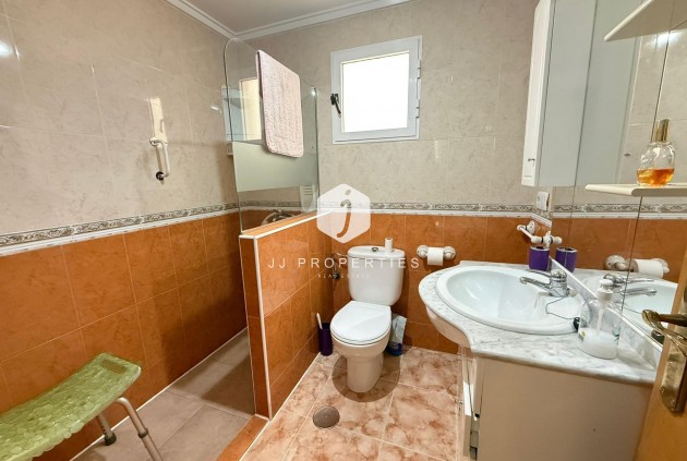 Resale - Apartment / flat -
Torrevieja - Playa del Cura