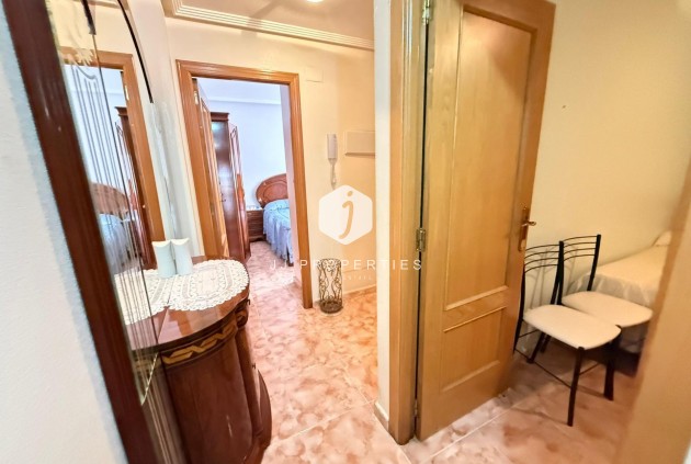 Resale - Apartment / flat -
Torrevieja - Playa del Cura