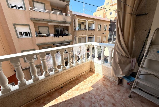 Resale - Apartment / flat -
Torrevieja - Playa del Cura