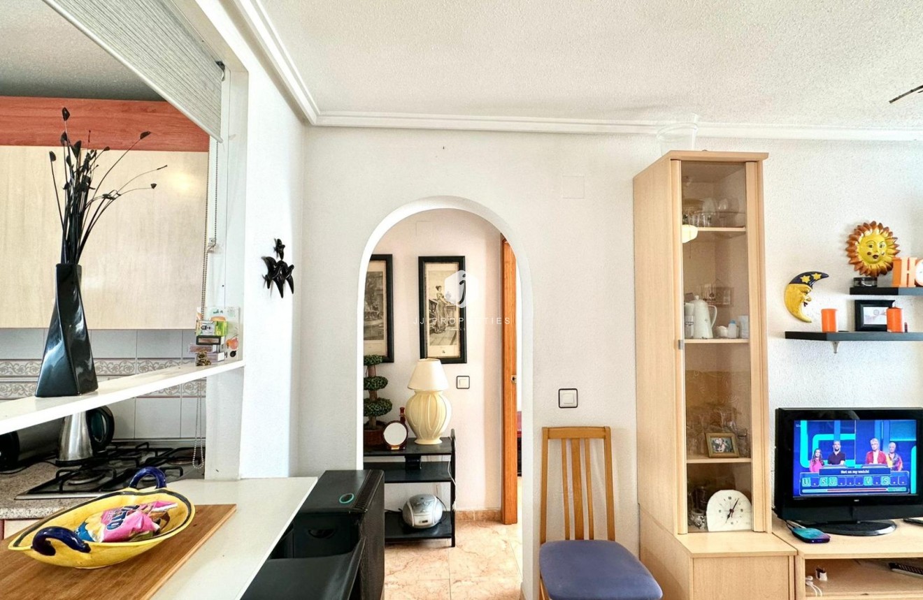 Resale - Bungalow -
Torrevieja - El Limonar