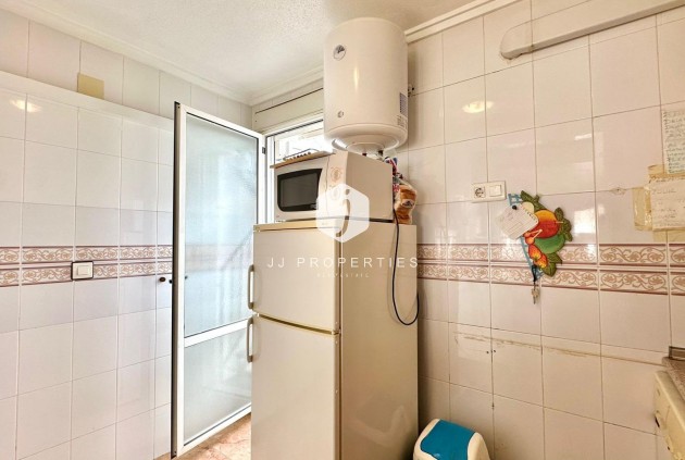 Resale - Bungalow -
Torrevieja - El Limonar