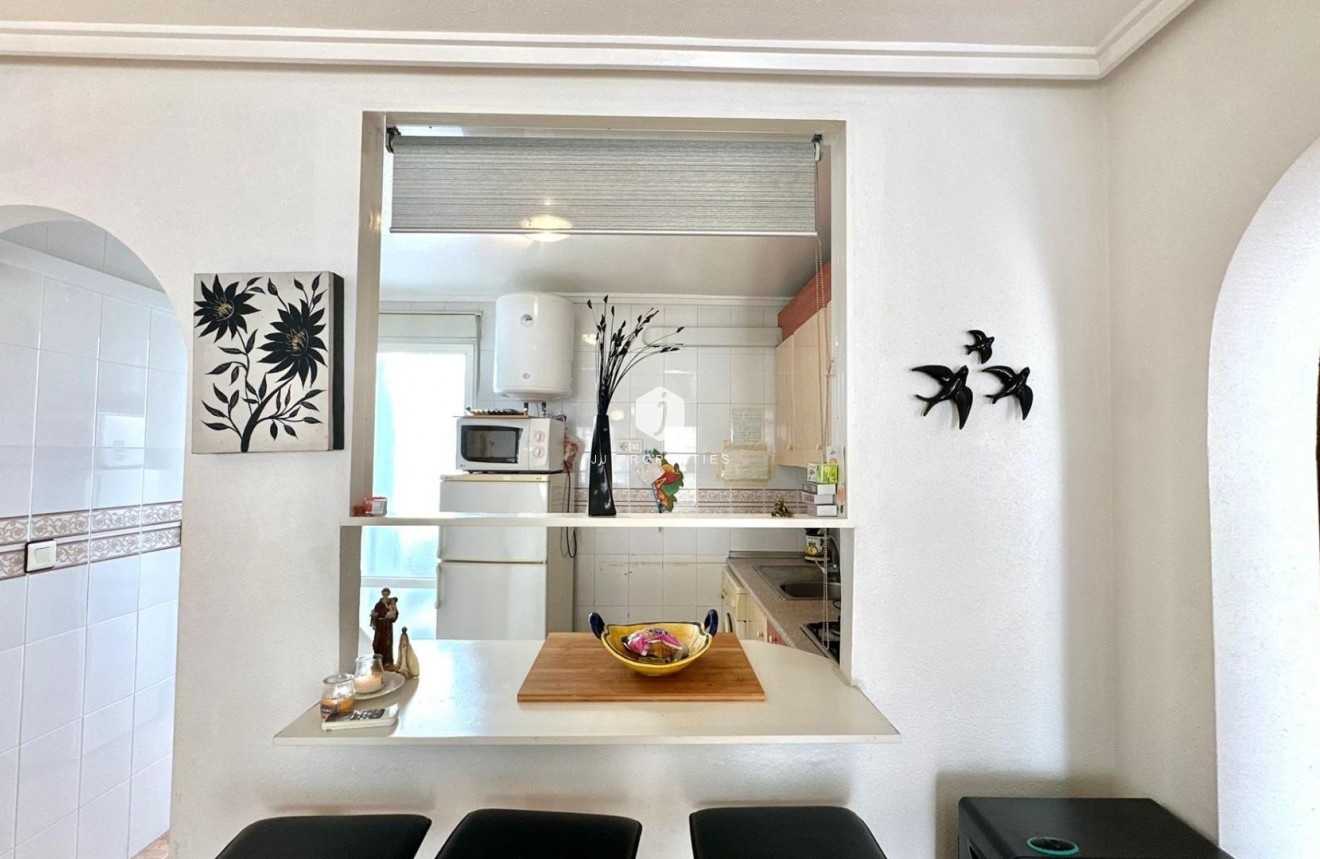 Resale - Bungalow -
Torrevieja - El Limonar