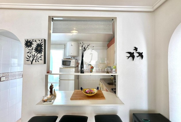 Resale - Bungalow -
Torrevieja - El Limonar