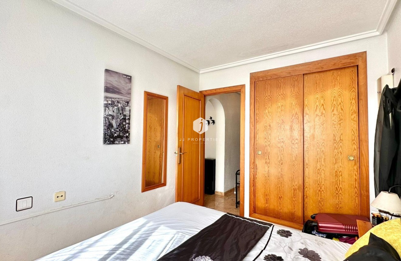 Resale - Bungalow -
Torrevieja - El Limonar