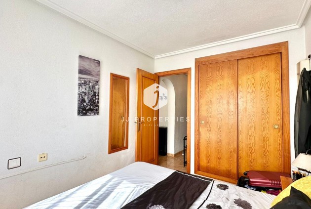 Resale - Bungalow -
Torrevieja - El Limonar