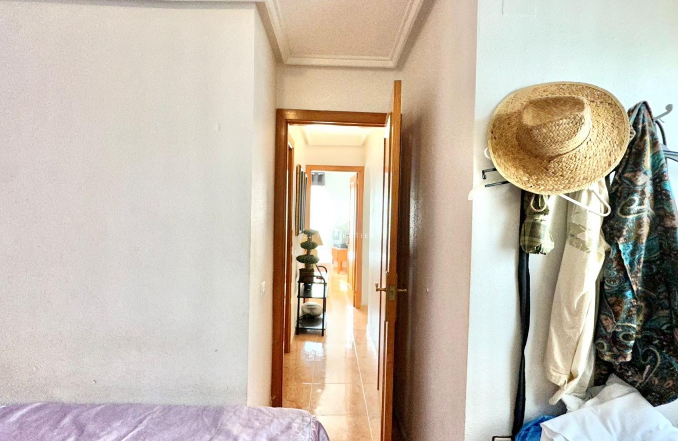 Resale - Bungalow -
Torrevieja - El Limonar