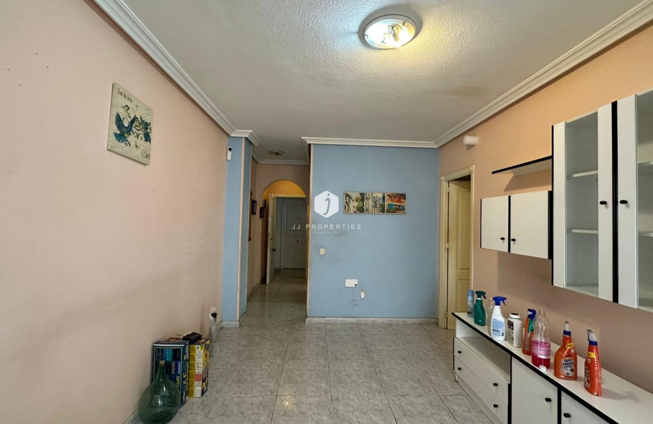 Resale - Apartment / flat -
Torrevieja - Estacion de autobuses