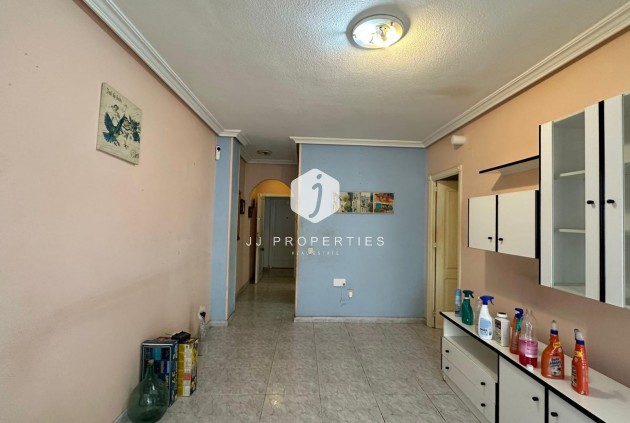 Resale - Apartment / flat -
Torrevieja - Estacion de autobuses