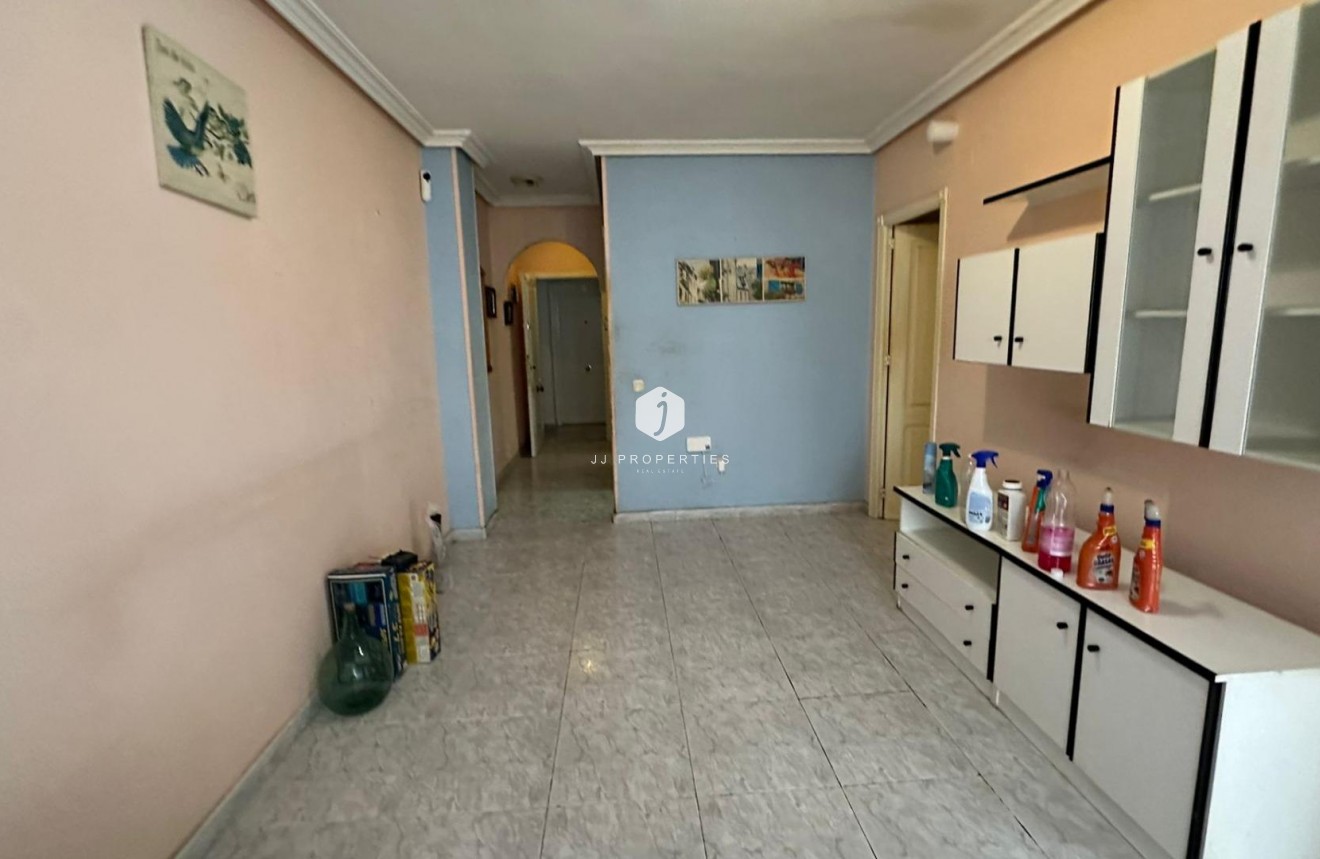 Resale - Apartment / flat -
Torrevieja - Estacion de autobuses