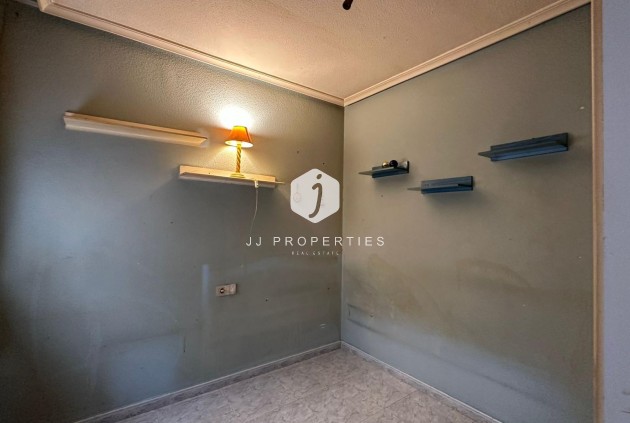 Resale - Apartment / flat -
Torrevieja - Estacion de autobuses