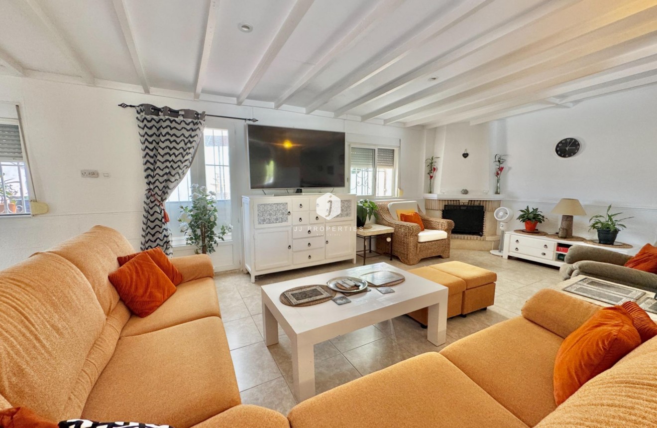 Resale - Villa -
Dolores - Comunidad Valenciana