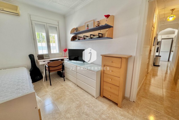 Resale - Villa -
Dolores - Comunidad Valenciana