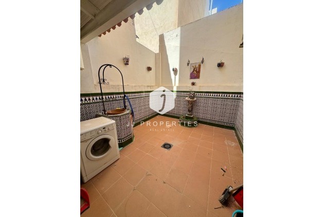 Resale - Apartment / flat -
Torrevieja - Centro