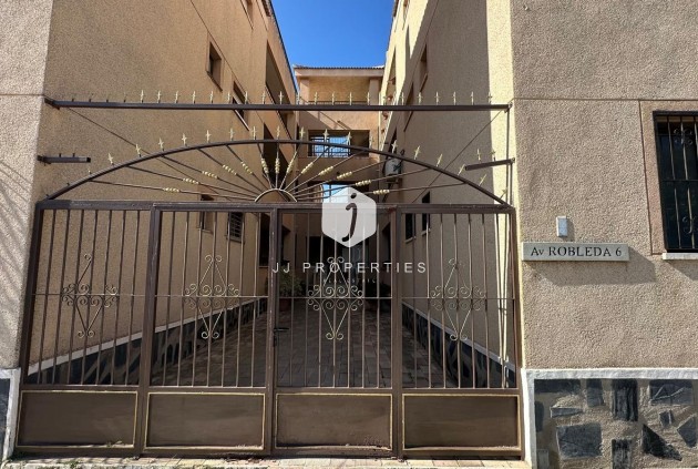 Resale - Apartment / flat -
Torrevieja - La Siesta - El Salado - Torreta