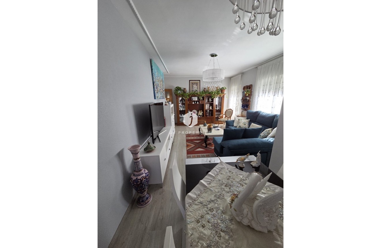 Resale - Apartment / flat -
Torrevieja - Costa Blanca