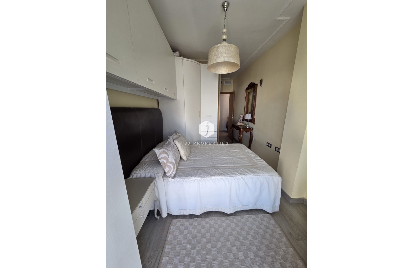 Resale - Apartment / flat -
Torrevieja - Costa Blanca