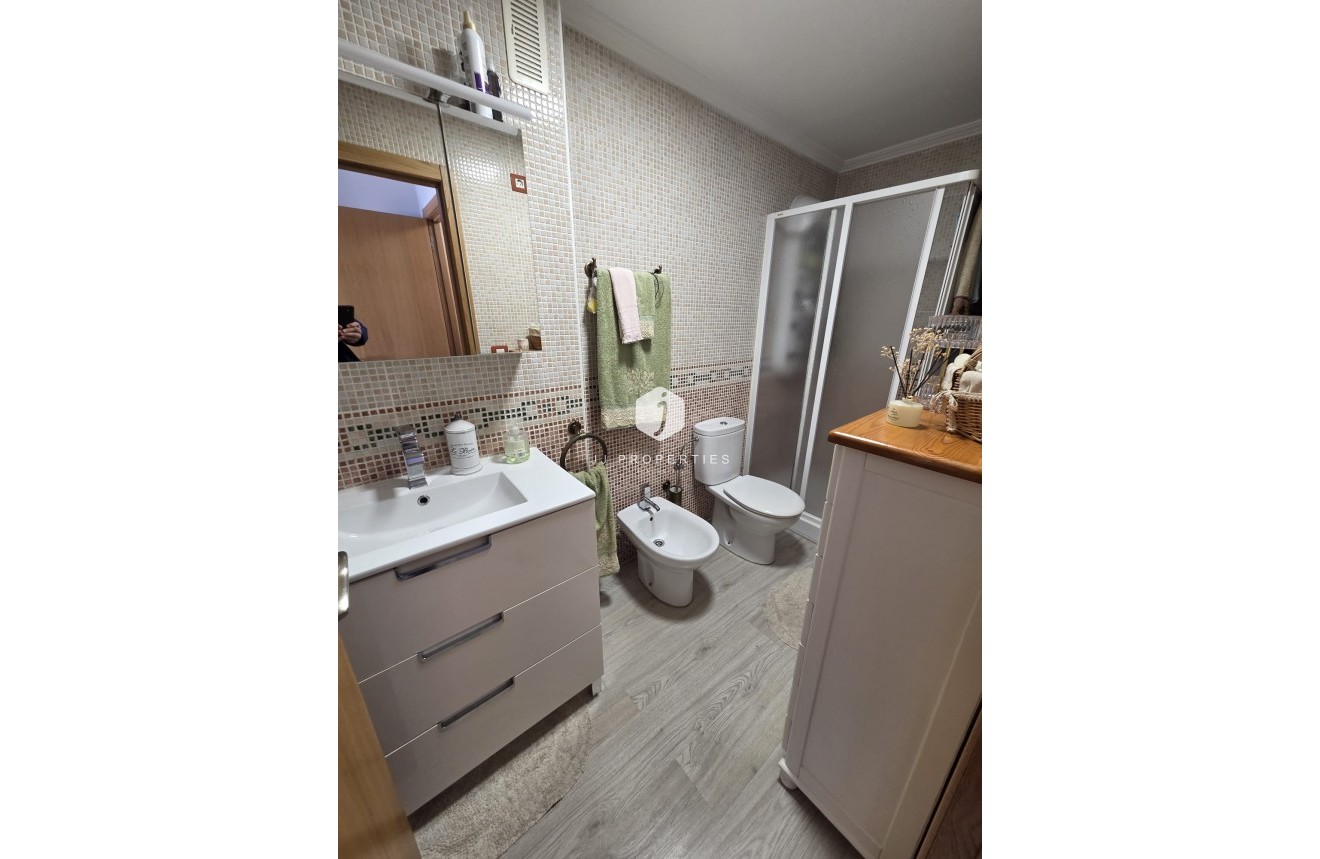 Resale - Apartment / flat -
Torrevieja - Costa Blanca